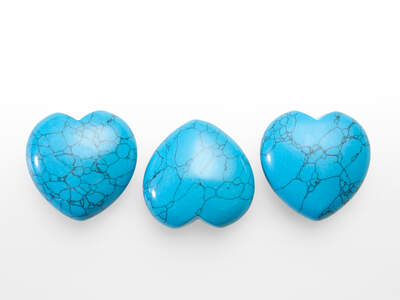 Howlit Turquenite Heart Palm Stone