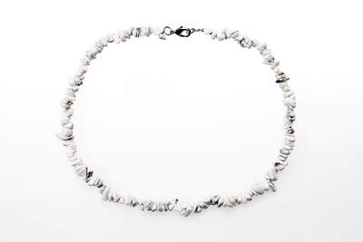 Magnezite Chips Necklace